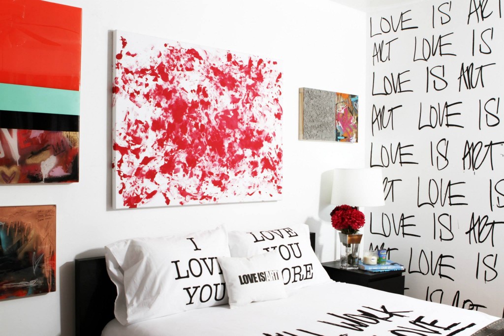 LUVTONE-EDICION-ROJO-LOVE-IS-ART-SPAIN