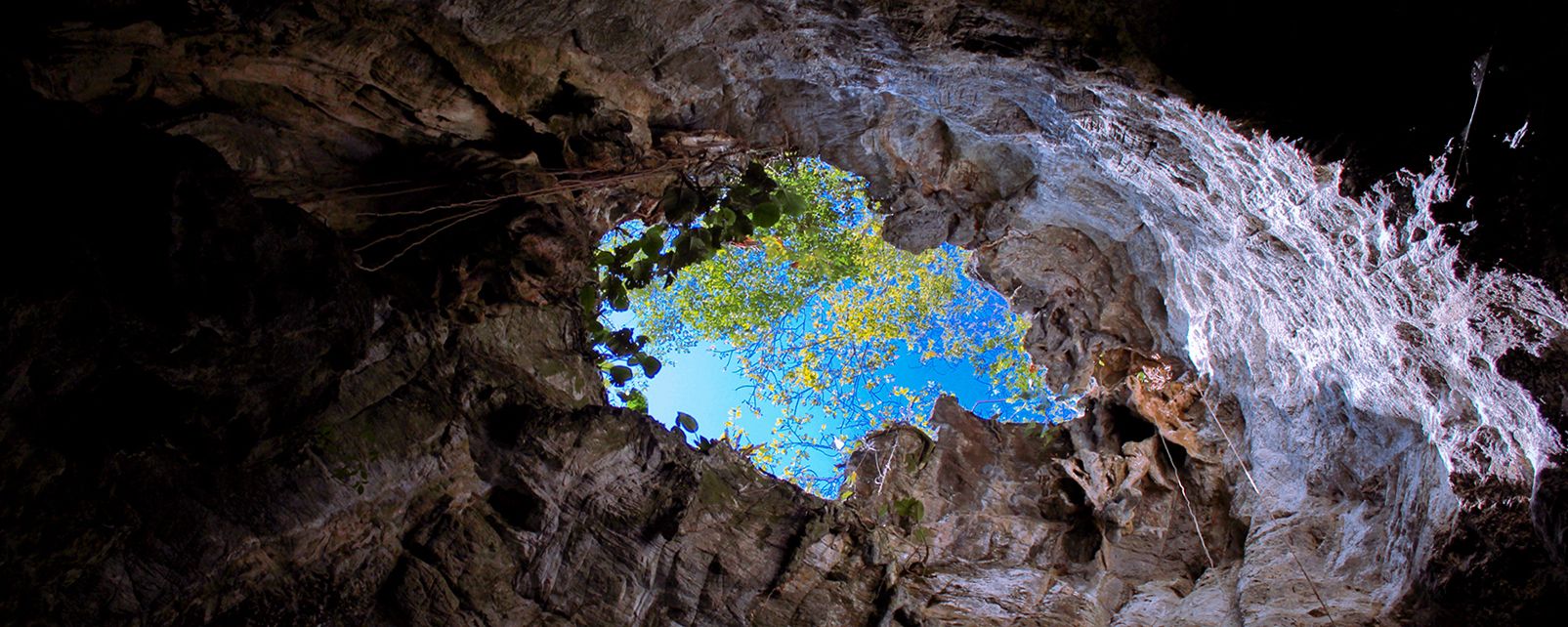 las-cuevas-de-Tahiti-Nui