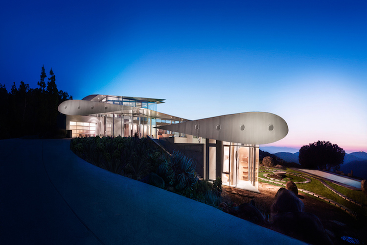 casa-avion-malibu-Magazine-Horse-arte-y-diseño-arquitectura-peculiar