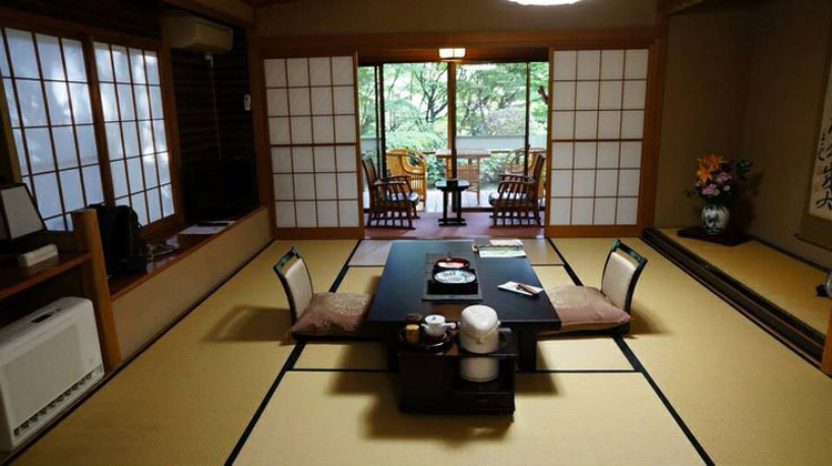 La austeridad domina en el interior de un ryokan