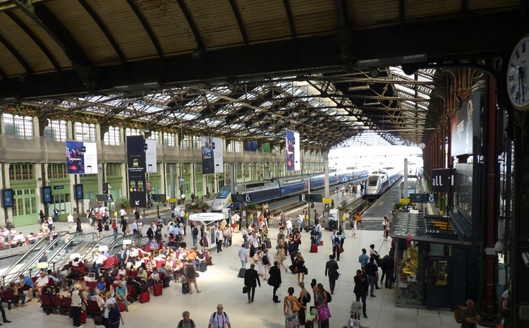 Views of the Gare de Lyon lobby from the restaurant