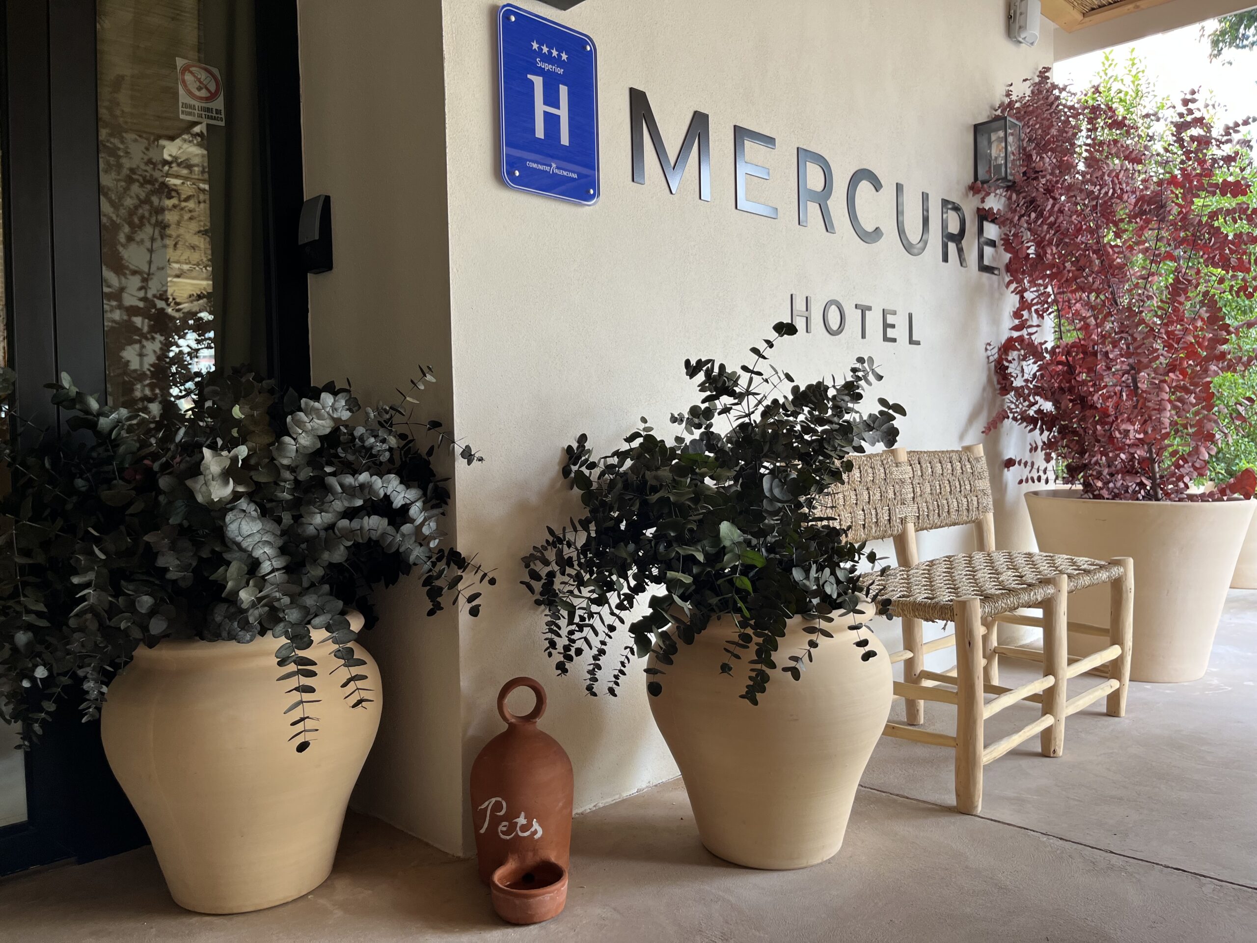 Entrada-Hotel-Mercure-Magazinehorse